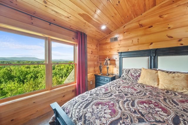 685 Stockton Drive, Sevierville, TN 37876