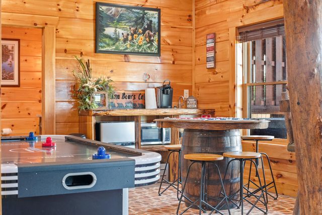 685 Stockton Drive, Sevierville, TN 37876