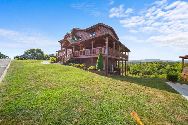 685 Stockton Drive, Sevierville, TN 37876