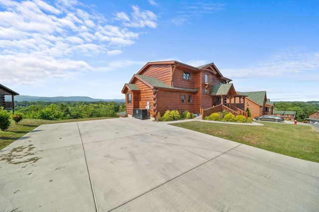 685 Stockton Drive, Sevierville, TN 37876