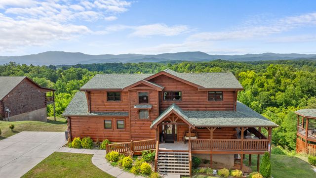 685 Stockton Drive, Sevierville, TN 37876