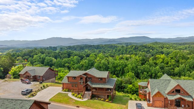 685 Stockton Drive, Sevierville, TN 37876