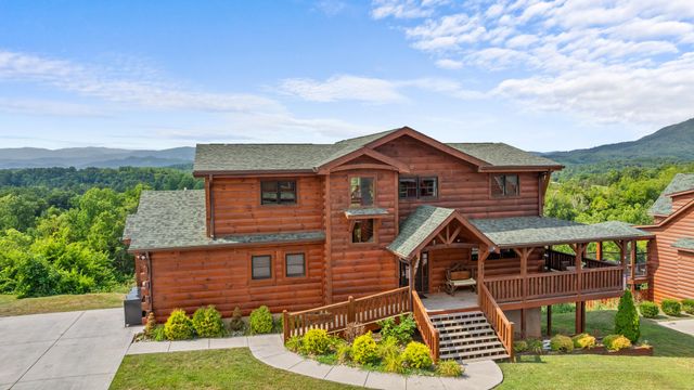 685 Stockton Drive, Sevierville, TN 37876