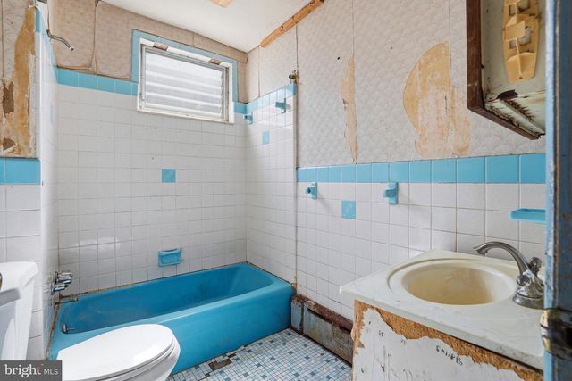 6154 WALKER ST, Philadelphia, PA 19135
