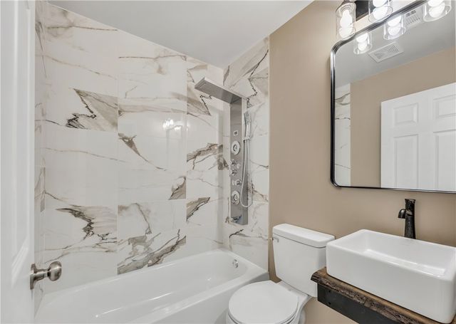 2105 Cabot Circle, Bryan, TX 77803