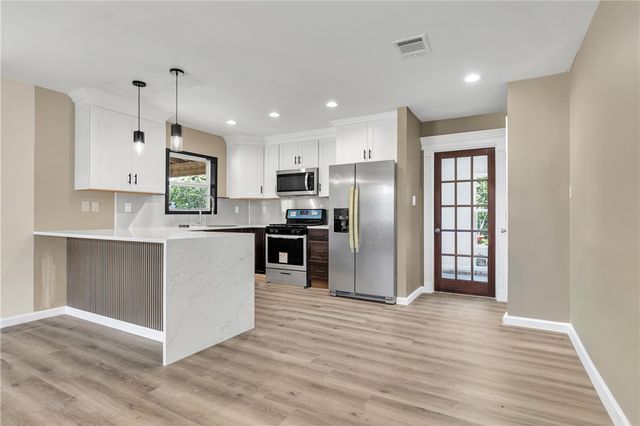 2105 Cabot Circle, Bryan, TX 77803