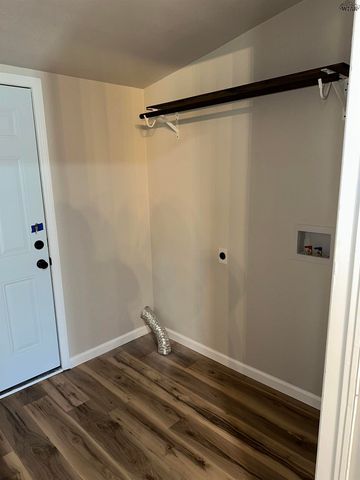 1101 E CRAFTON STREET, Henrietta, TX 76365