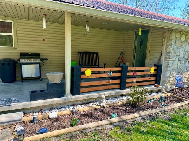 330 Happy Hollow Road, Hustonville, KY 40437