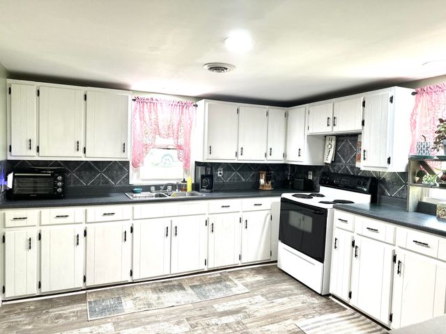 330 Happy Hollow Road, Hustonville, KY 40437