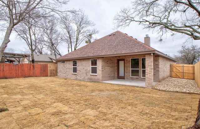 125 N Las Vegas Trail, White Settlement, TX 76108