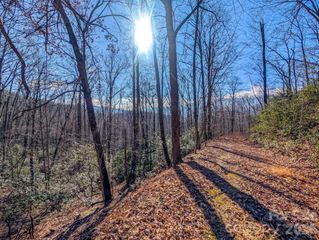 000 Halls Chapel Road, Burnsville, NC 28714