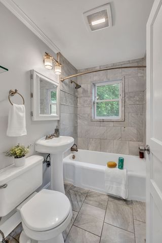 911 Woodmont Blvd, Nashville, TN 37204