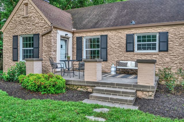 911 Woodmont Blvd, Nashville, TN 37204