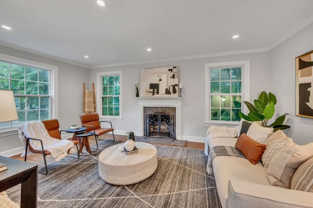 911 Woodmont Blvd, Nashville, TN 37204