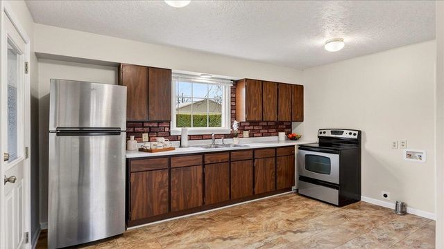 1410 N Bowman Rd, Spokane Valley, WA 99212