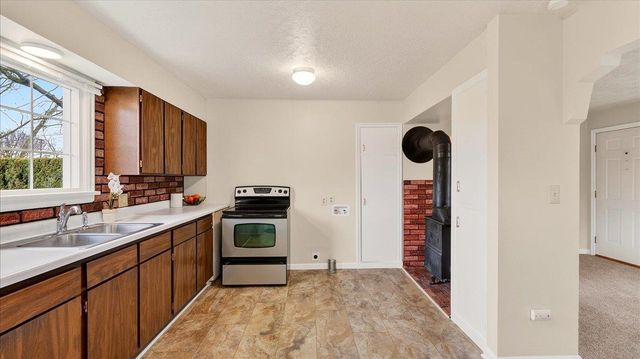 1410 N Bowman Rd, Spokane Valley, WA 99212