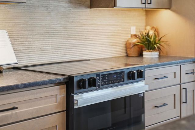 501 65TH STREET, Holmes Beach, FL 34217