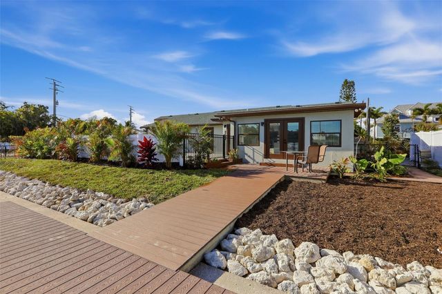 501 65TH STREET, Holmes Beach, FL 34217