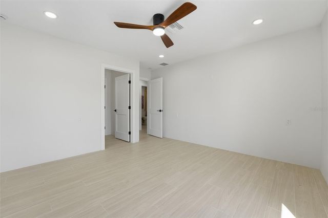 501 65TH STREET, Holmes Beach, FL 34217