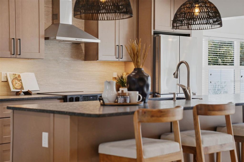 Image 15 of property listing at 501 65TH STREET, Holmes Beach, FL 34217