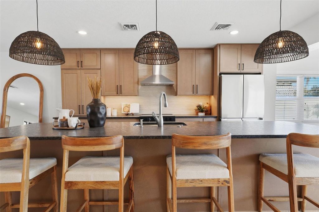 Image 17 of property listing at 501 65TH STREET, Holmes Beach, FL 34217