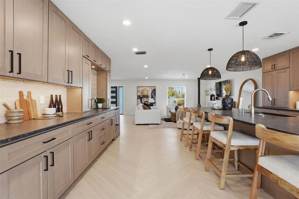 Image 23 of property listing at 501 65TH STREET, Holmes Beach, FL 34217