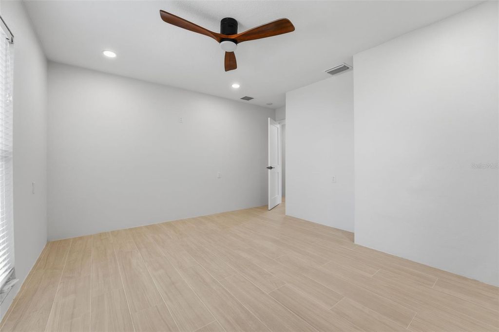 Image 41 of property listing at 501 65TH STREET, Holmes Beach, FL 34217