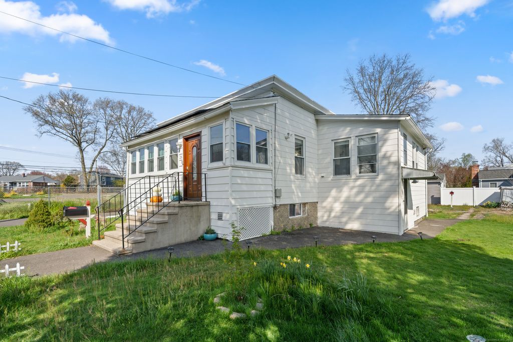26 Porter Street, Stratford, CT 06614