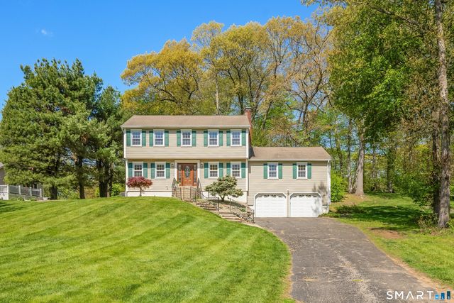 74 Hillside Lane, Monroe, CT 06468