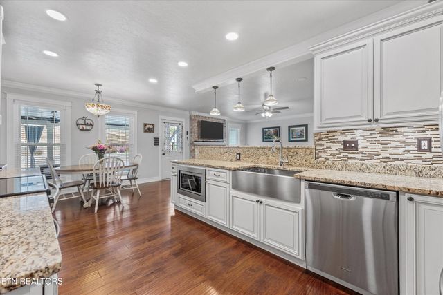 7933 Wells Scenic View Lane, Knoxville, TN 37938