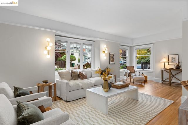 2644 Parker St, Berkeley, CA 94704