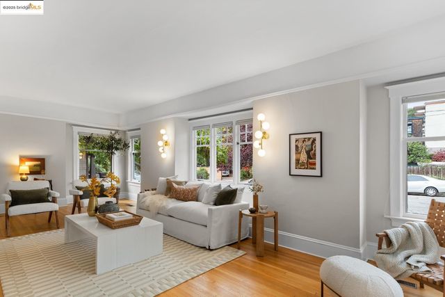 2644 Parker St, Berkeley, CA 94704