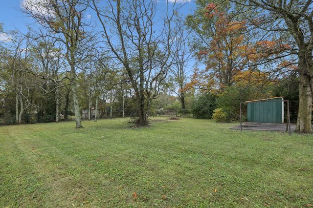 9002 Burleson Ln, Murfreesboro, TN 37129