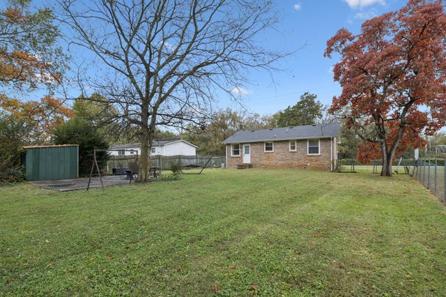 9002 Burleson Ln, Murfreesboro, TN 37129