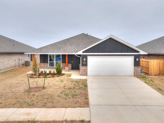 1004 Redwood Creek Drive, Yukon, OK 73099