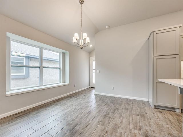 1004 Redwood Creek Drive, Yukon, OK 73099