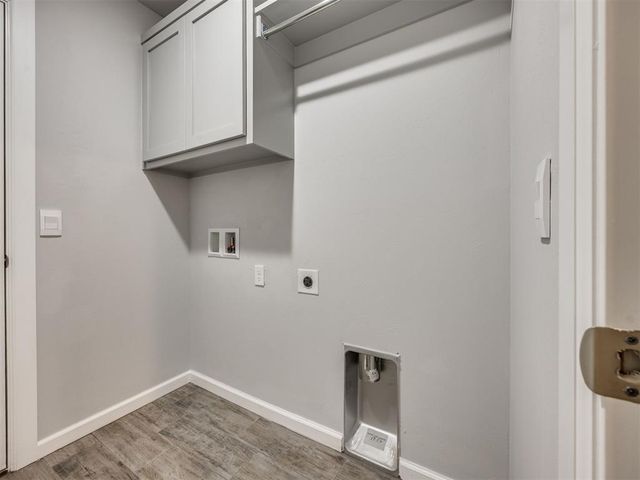 1004 Redwood Creek Drive, Yukon, OK 73099