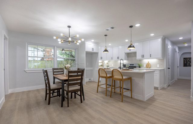 1208 Andrews Street, Arlington, TX 76011