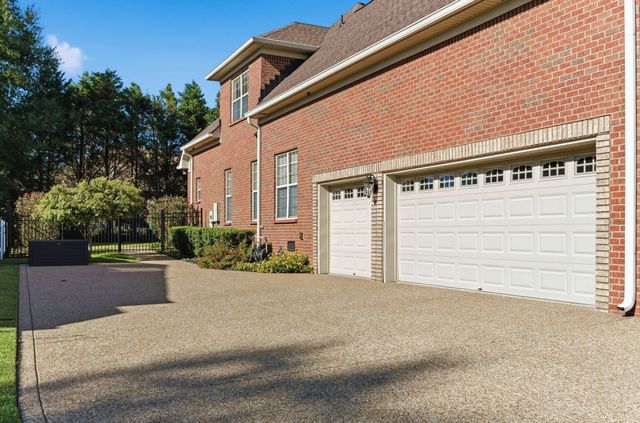 650 Bonita Pkwy, S, Hendersonville, TN 37075