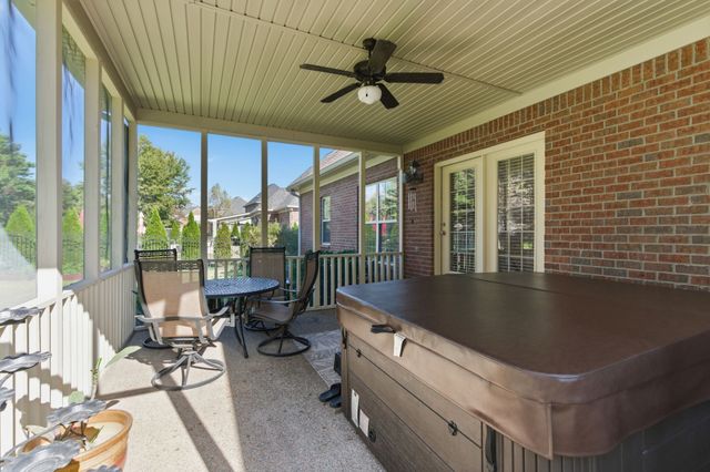 650 Bonita Pkwy, S, Hendersonville, TN 37075