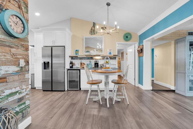 2534 MINEOLA DRIVE S, Largo, FL 33770