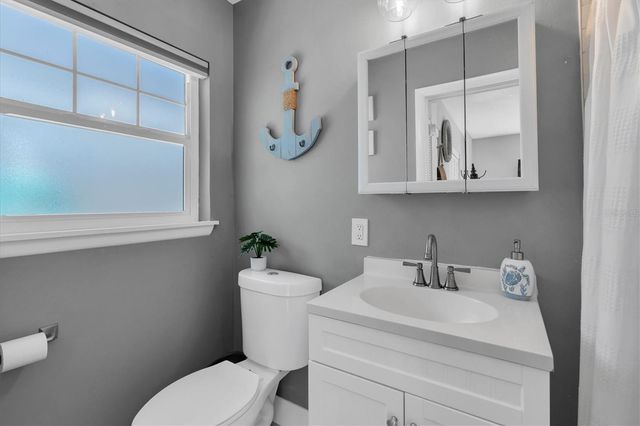 2534 MINEOLA DRIVE S, Largo, FL 33770