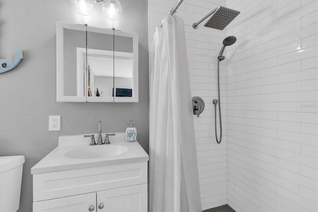 2534 MINEOLA DRIVE S, Largo, FL 33770