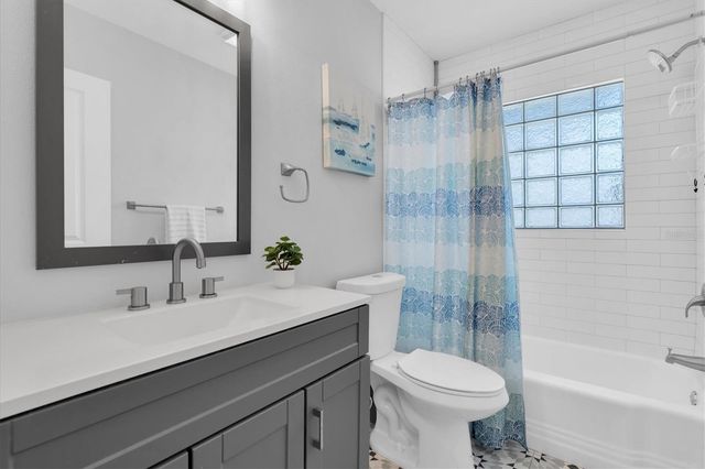 2534 MINEOLA DRIVE S, Largo, FL 33770