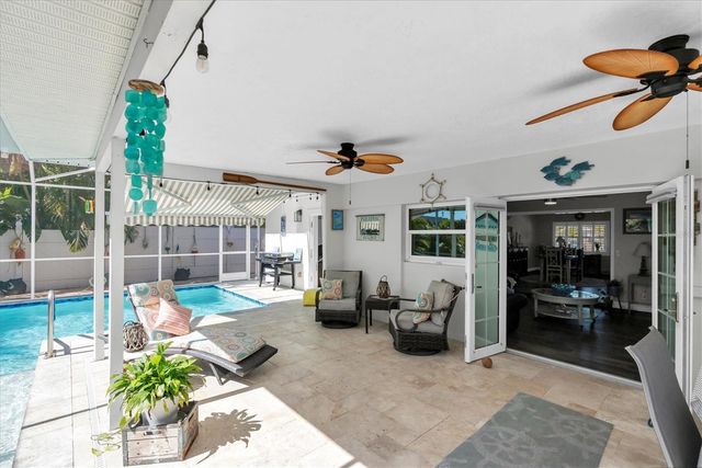 2534 MINEOLA DRIVE S, Largo, FL 33770