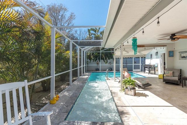 2534 MINEOLA DRIVE S, Largo, FL 33770