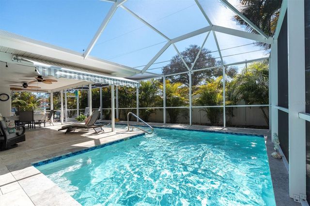 2534 MINEOLA DRIVE S, Largo, FL 33770