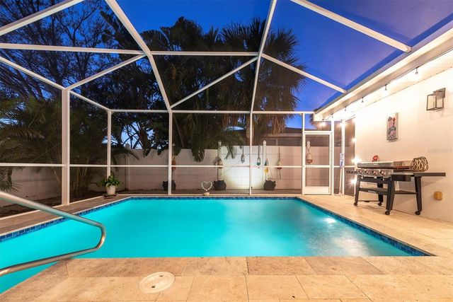 2534 MINEOLA DRIVE S, Largo, FL 33770