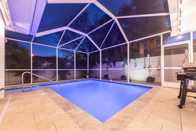 2534 MINEOLA DRIVE S, Largo, FL 33770