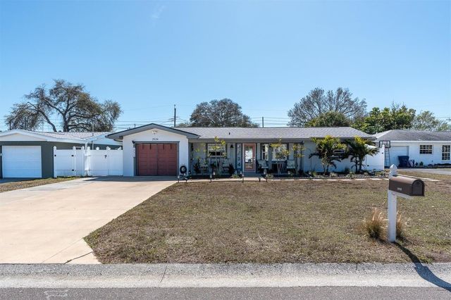 2534 MINEOLA DRIVE S, Largo, FL 33770